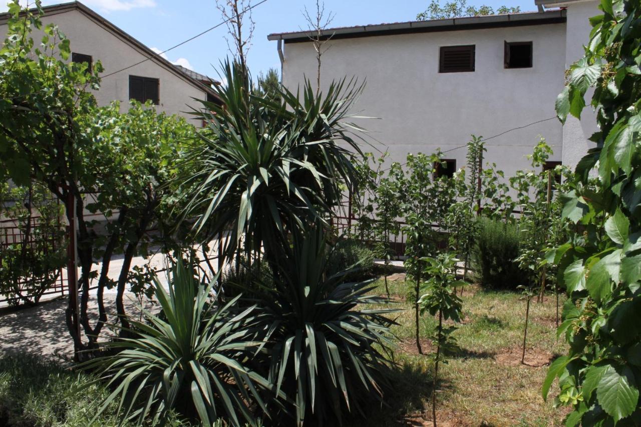Apartments With A Parking Space Starigrad, Paklenica - 6431 Extérieur photo