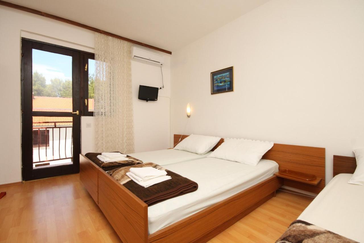 Apartments With A Parking Space Starigrad, Paklenica - 6431 Extérieur photo